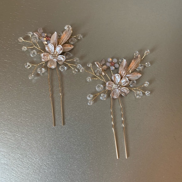 4 pc set Rose Gold flower bridal hair pins - Picture 1 of 4